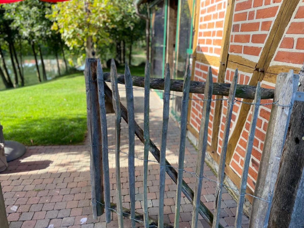 Gemuetliches Fachwerkhaus Am See Mit Kamin Warendorf Exterior foto
